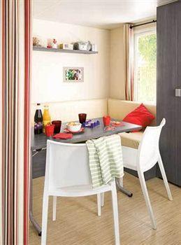 Le Village Du Lac Caravan Park Bruges Extérieur photo