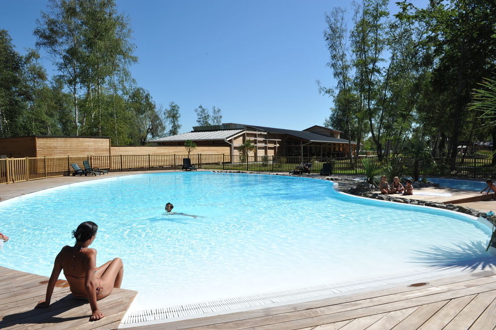 Le Village Du Lac Caravan Park Bruges Extérieur photo